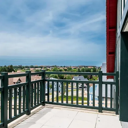 House In With Magnificent Views Deauville