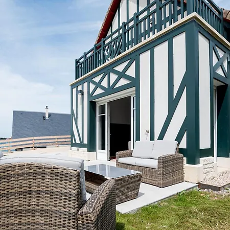 House In With Magnificent Views Villa Deauville